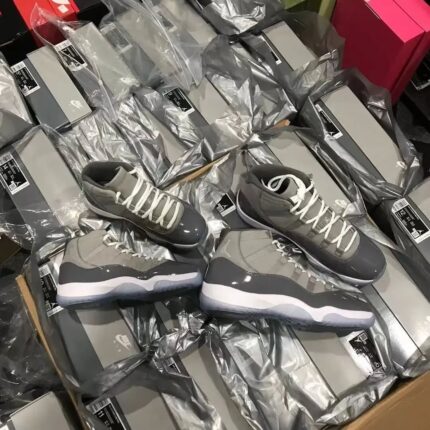 WMNS Air Jordans 11 Pallet